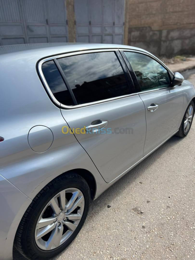 Peugeot 308 2015 Active