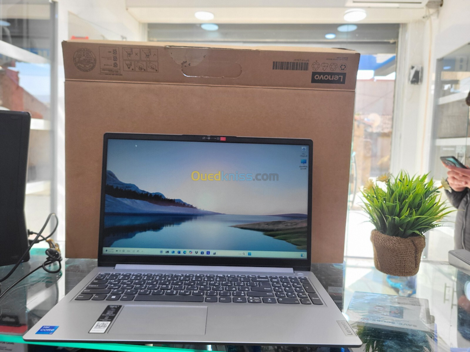 LENOVO IDEAPAD 1i I7 1255U   