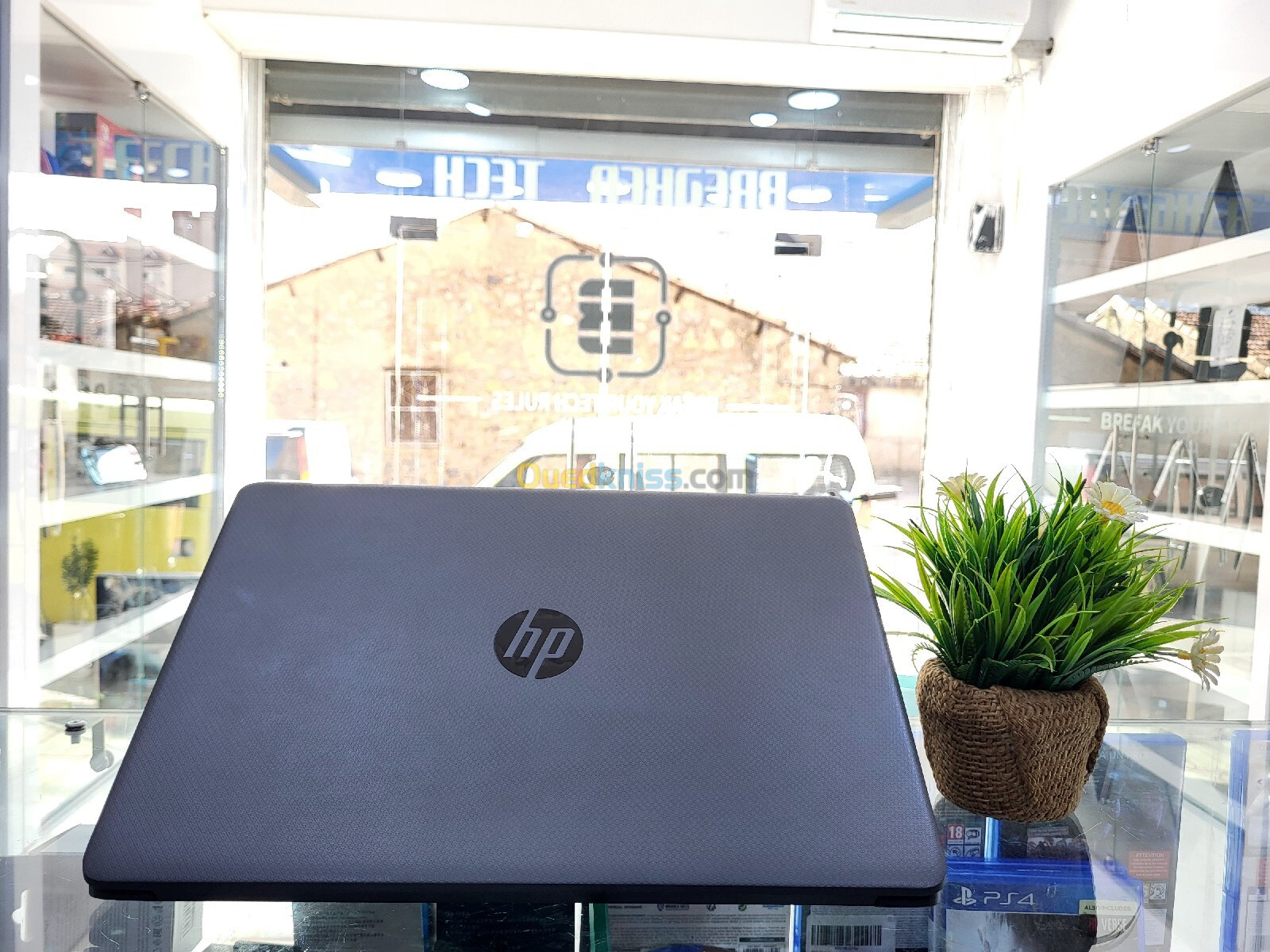 HP 15    I5-1005G1   12/512   