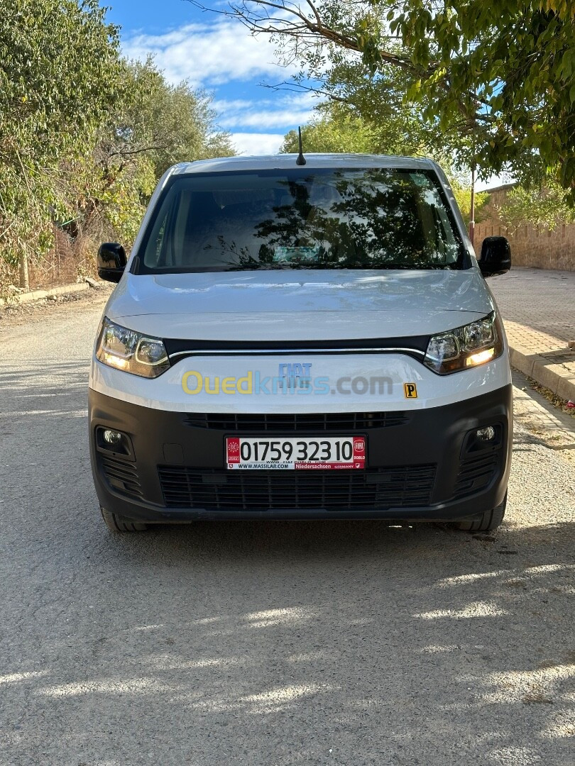 Fiat Doblo 2023 Italien