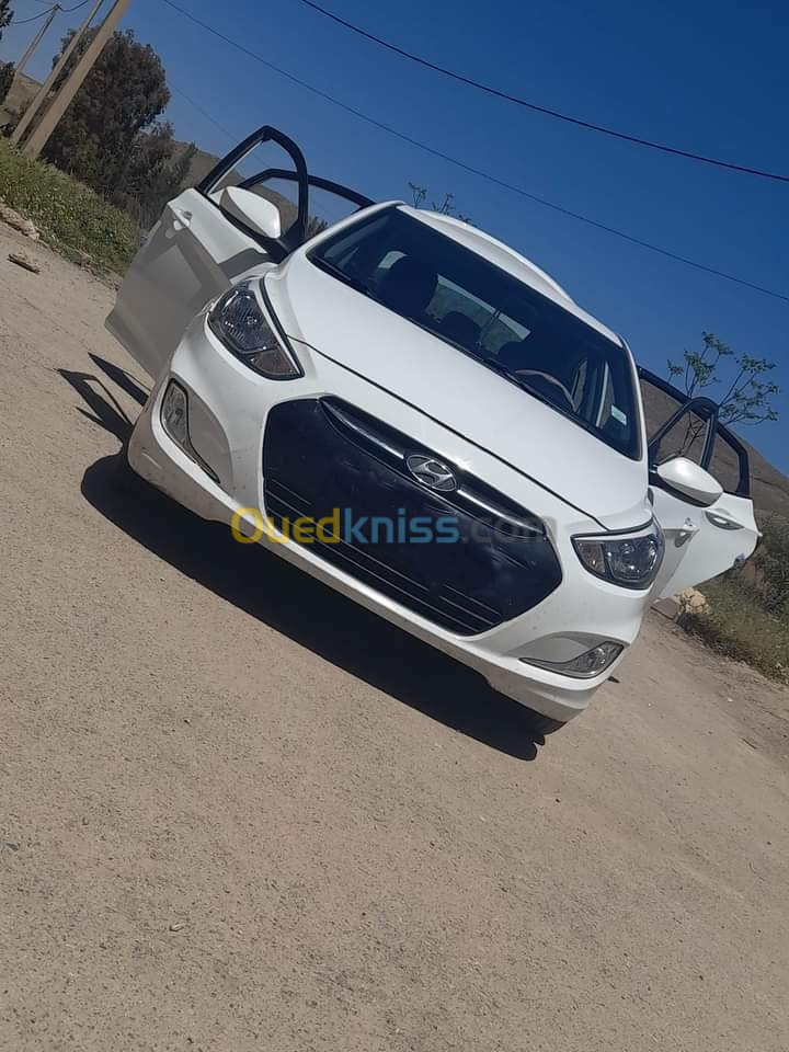 Hyundai Accent RB  4 portes 2017 