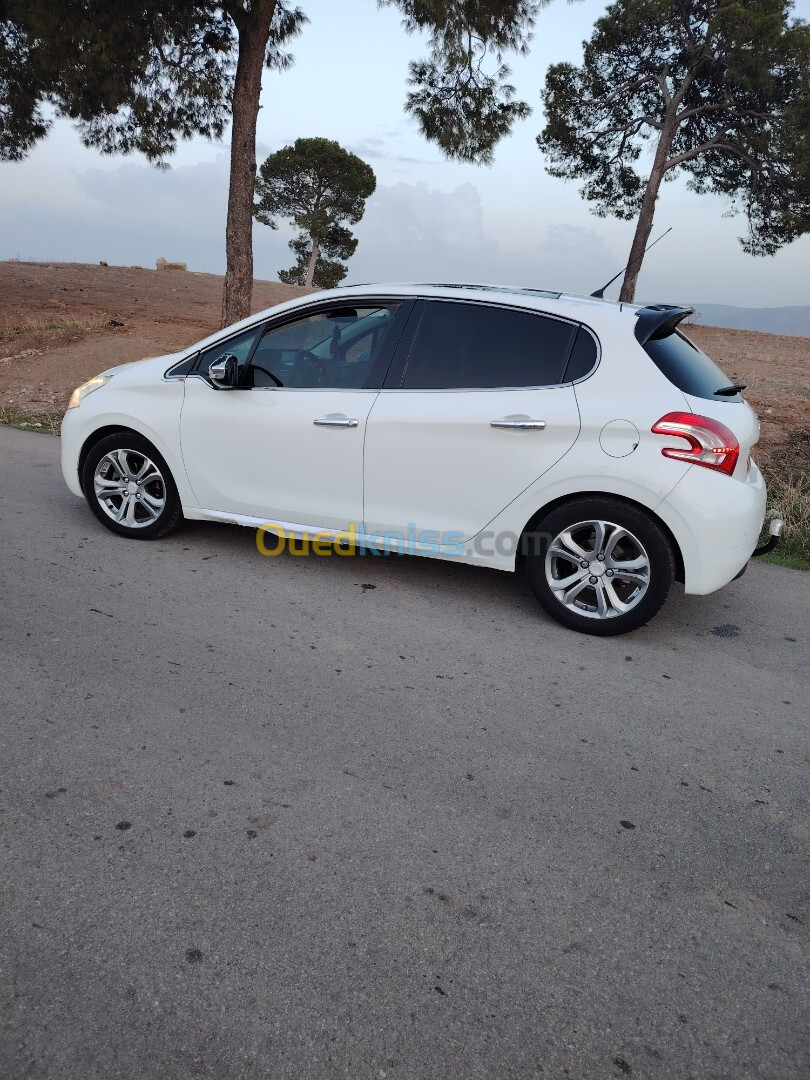 Peugeot 208 2013 Allure