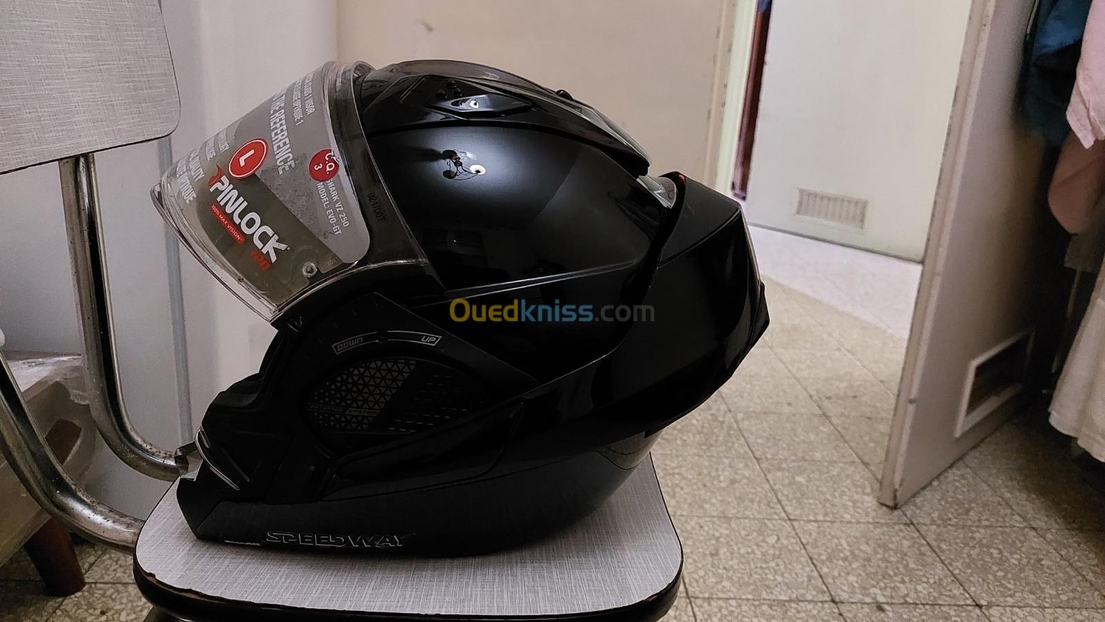 Casque moto 