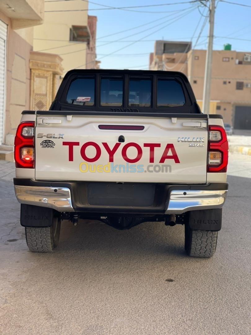 Toyota Hilux 2022 LEGEND DC 4x4