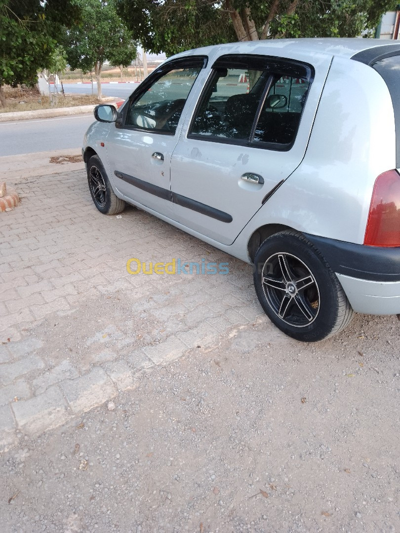 Renault Clio 2 2001 Extreme