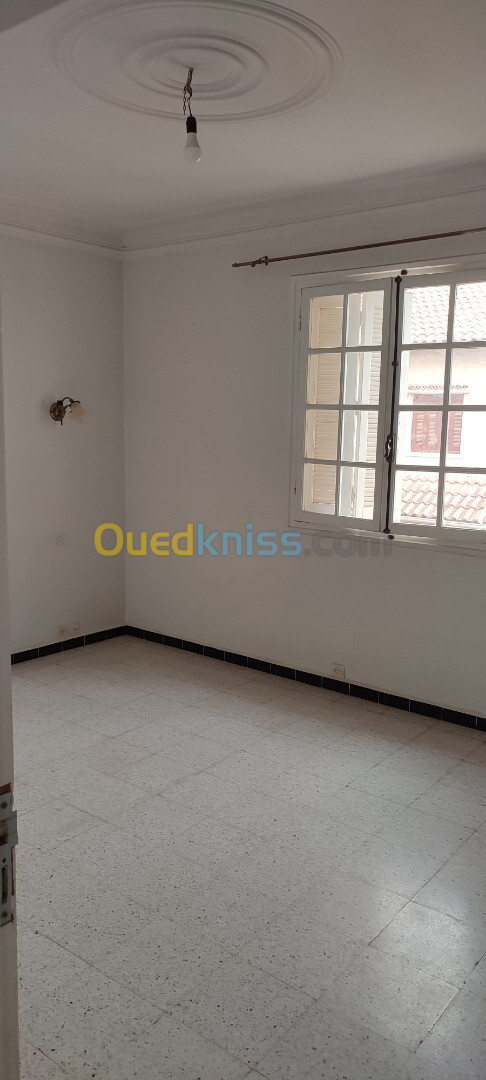 Location Niveau De Villa F2 Boumerdès Ouled hedadj