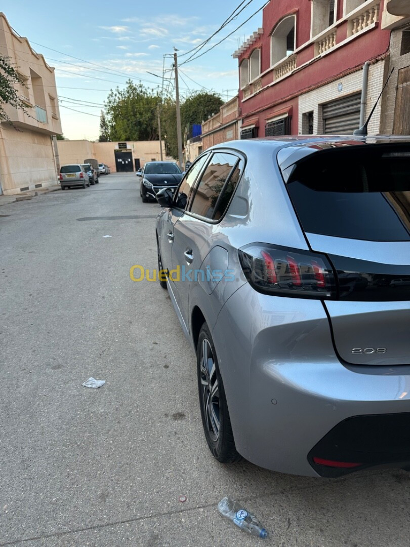 Peugeot 208 2022 Allure