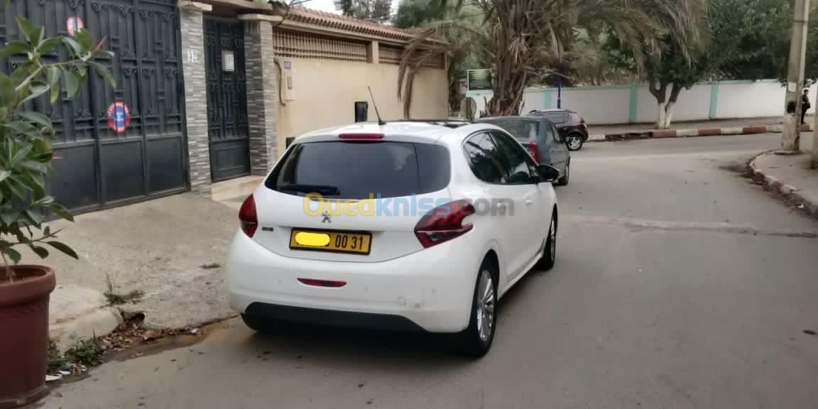 Peugeot 208 2019 Allure