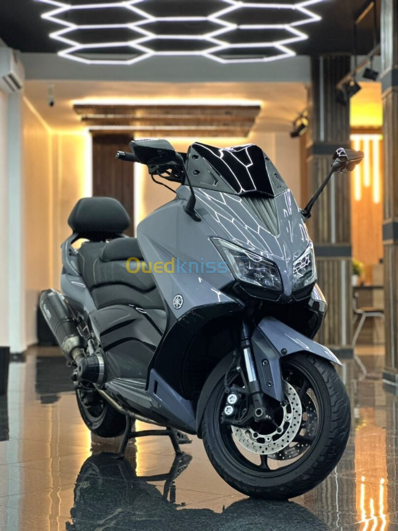 Yamaha Tmax 530 lux max 2016