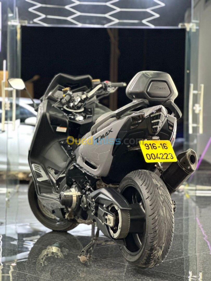 Yamaha Tmax 530 lux max 2016