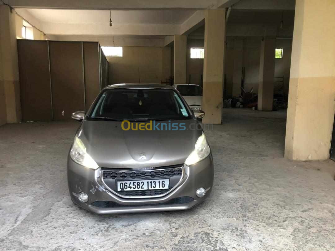 Peugeot 208 2013 hdi