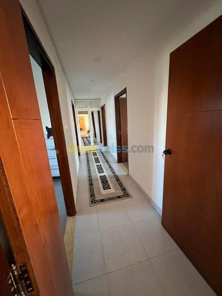 Location Appartement F4 Alger Ain naadja