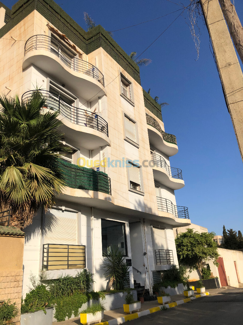 Location Appartement F4 Alger Hydra