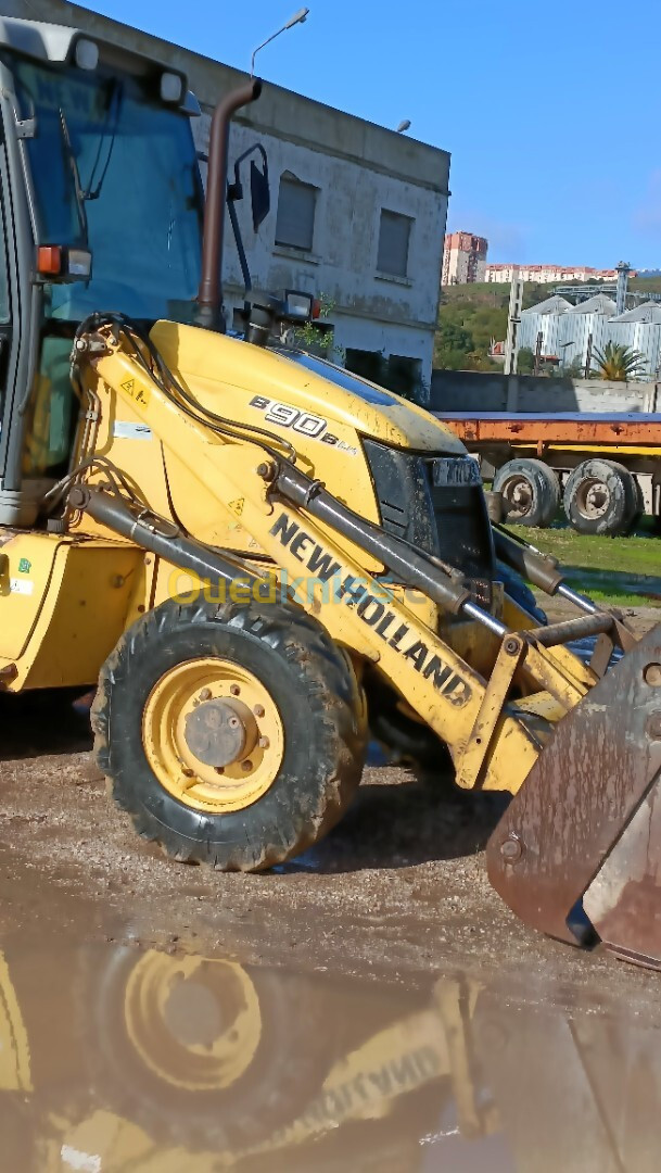 New Holland B90 2011