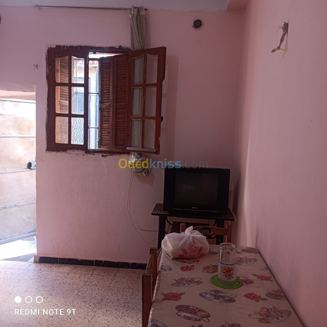 Location vacances Niveau De Villa F2 Alger Bordj el bahri