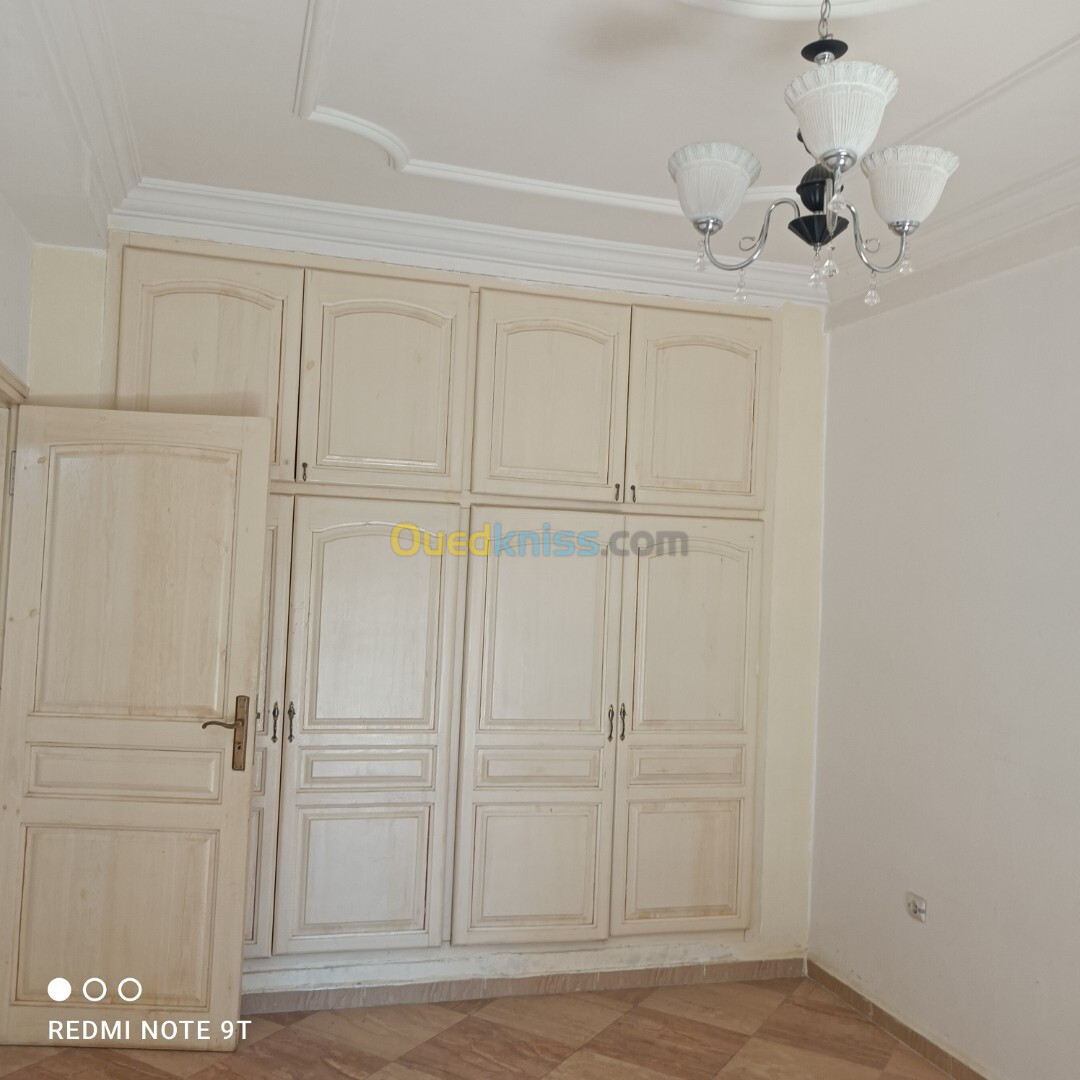 Vente Appartement F4 Alger Bordj el bahri