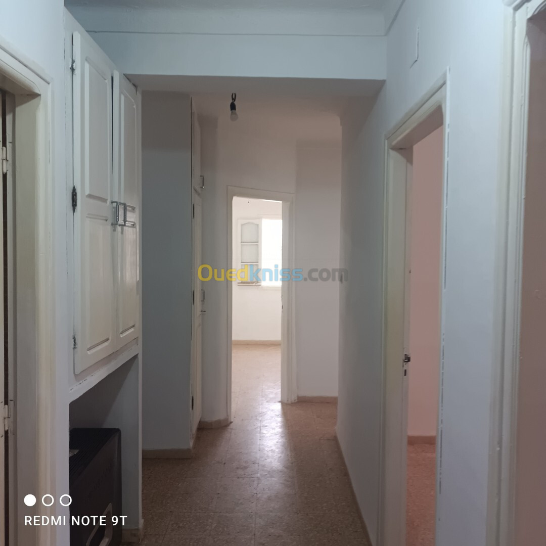 Location Appartement F4 Alger Bordj el bahri