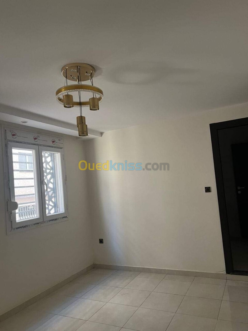 Vente Appartement F2 Alger Bordj el kiffan