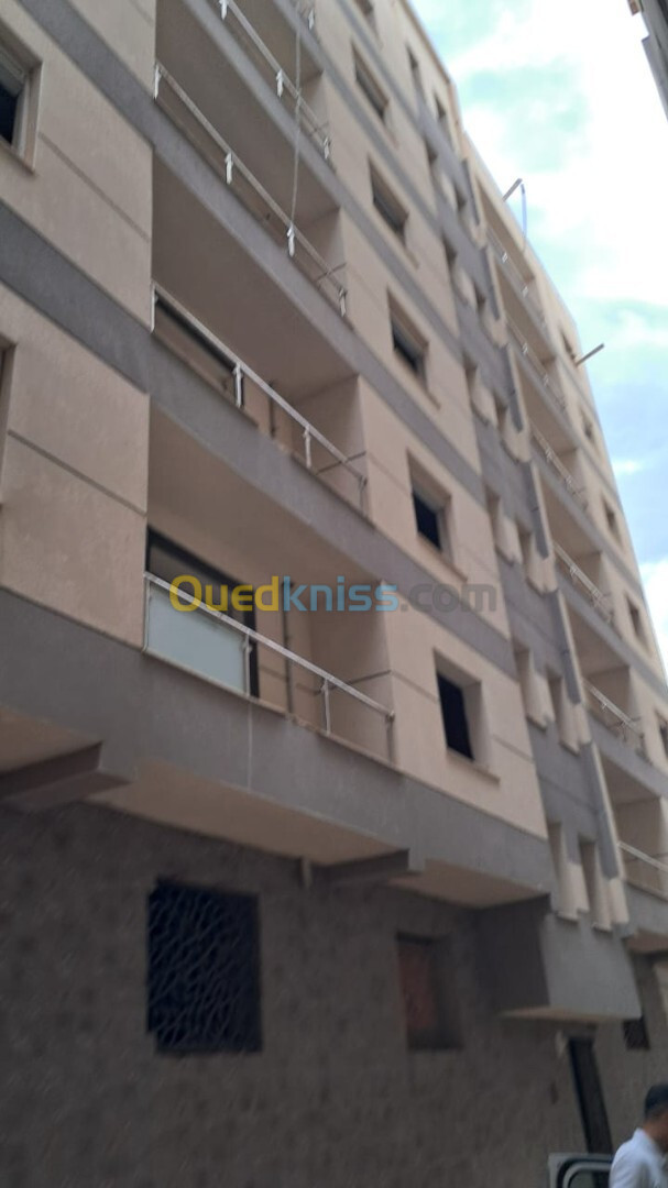 Vente Appartement F2 Alger Bordj el kiffan