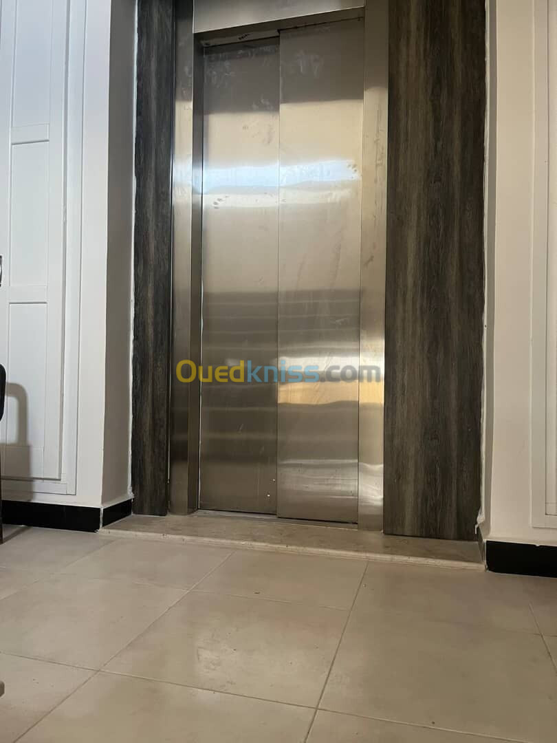 Vente Appartement F1 Alger Bordj el bahri