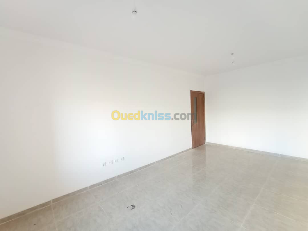 Location Appartement F4 Alger Mahelma