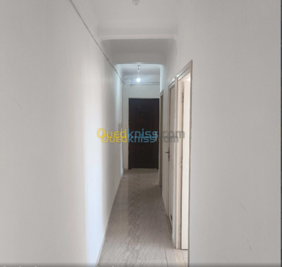 Location Appartement F3 Alger Zeralda