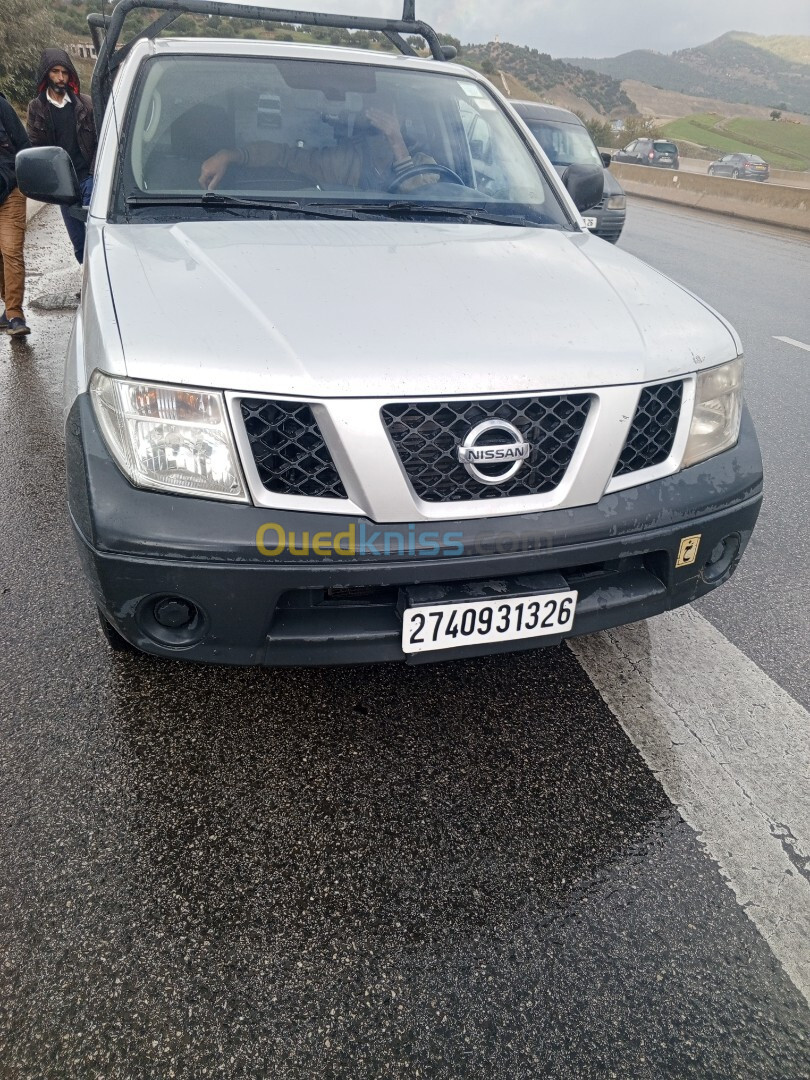 Nissan Navara 2013 Elegance 4x2