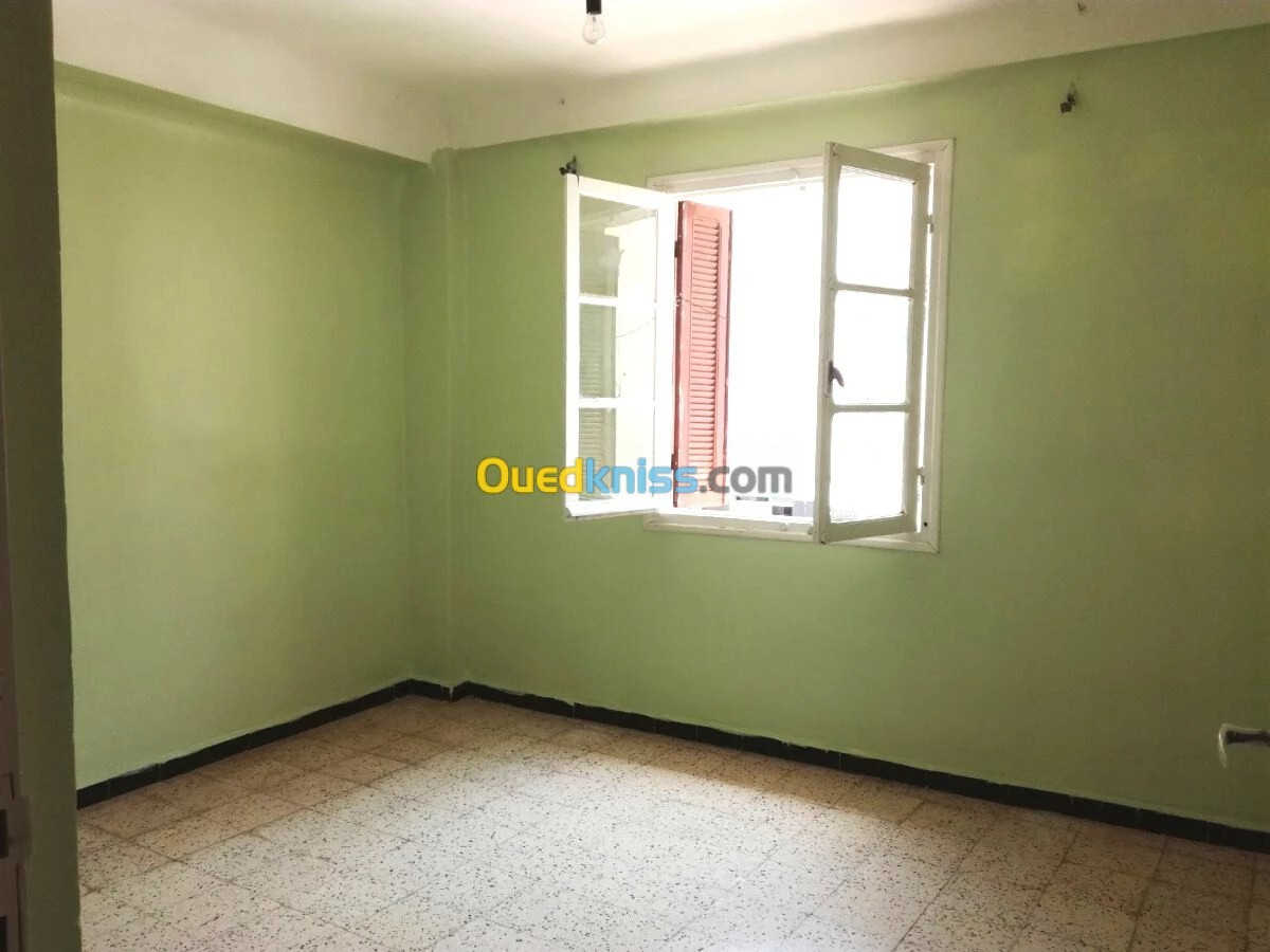 Location Appartement F3 Tipaza Kolea