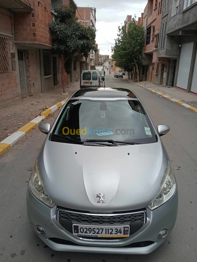 Peugeot 208 2012 Allure