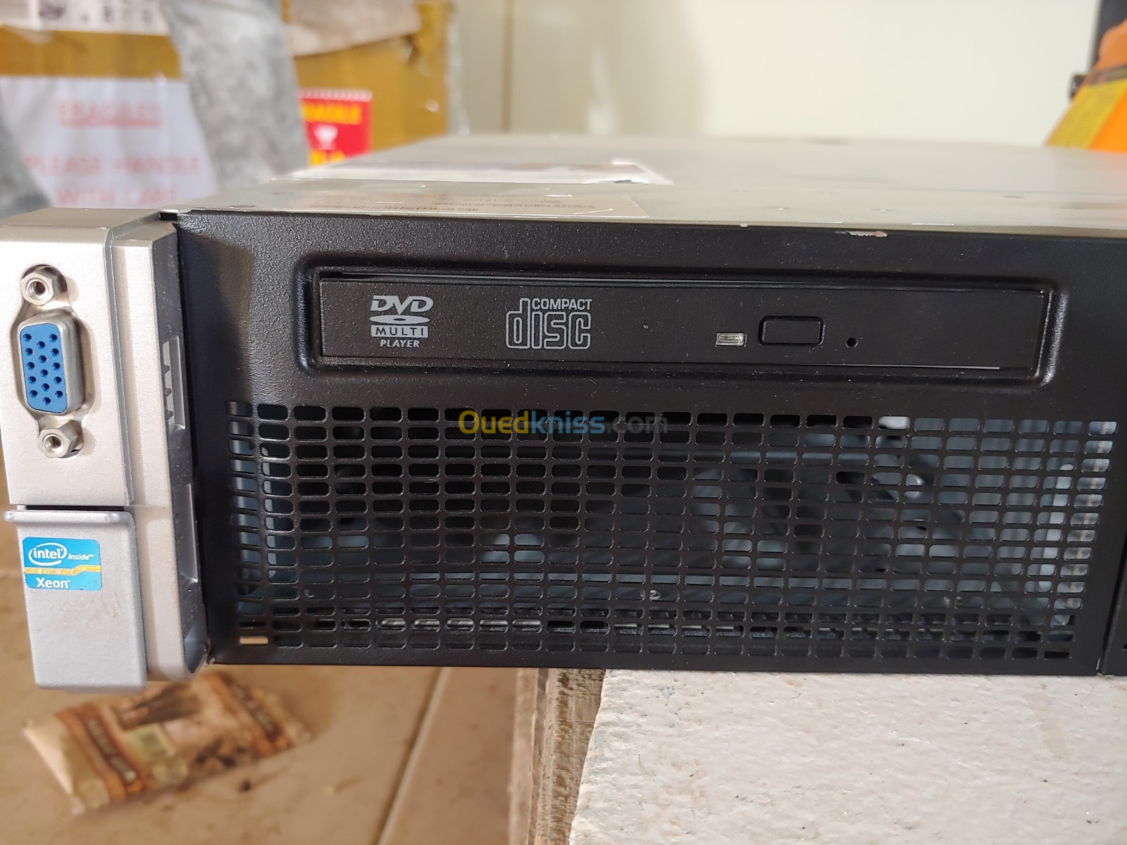 HP ProLiant DL380p G8 Server 2X 2.2GHz 8 Core, 64GB, 8X 300GB, P420i/1GB, 2X PSUs