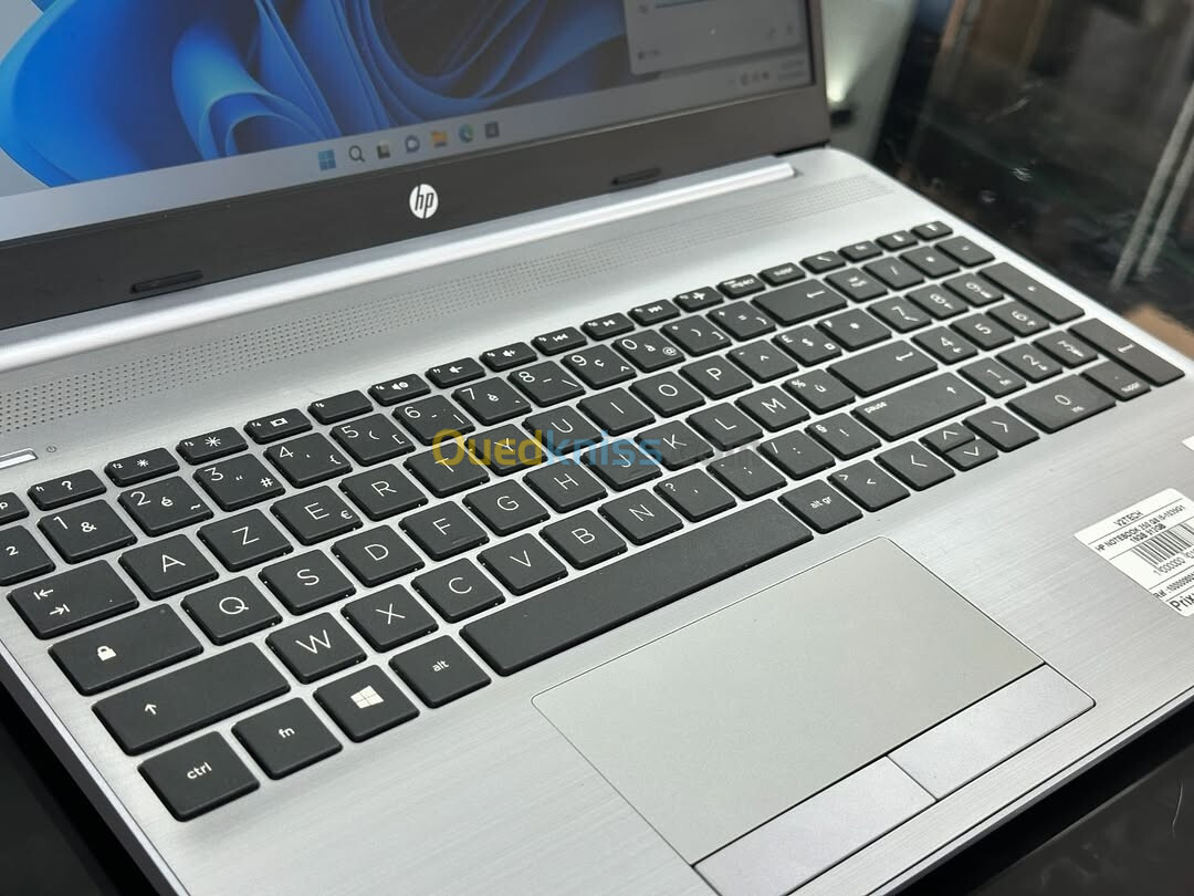 HP NOTEBOOK 250 G8  i5-1035G1 16GB 512GB SSD