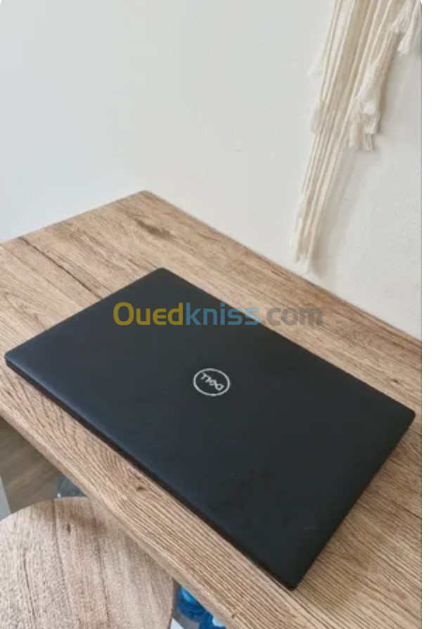 Dell i5 8 ème génération 16 Gddr4 14 pouces 10/10 avec son chargeur dell d origine 