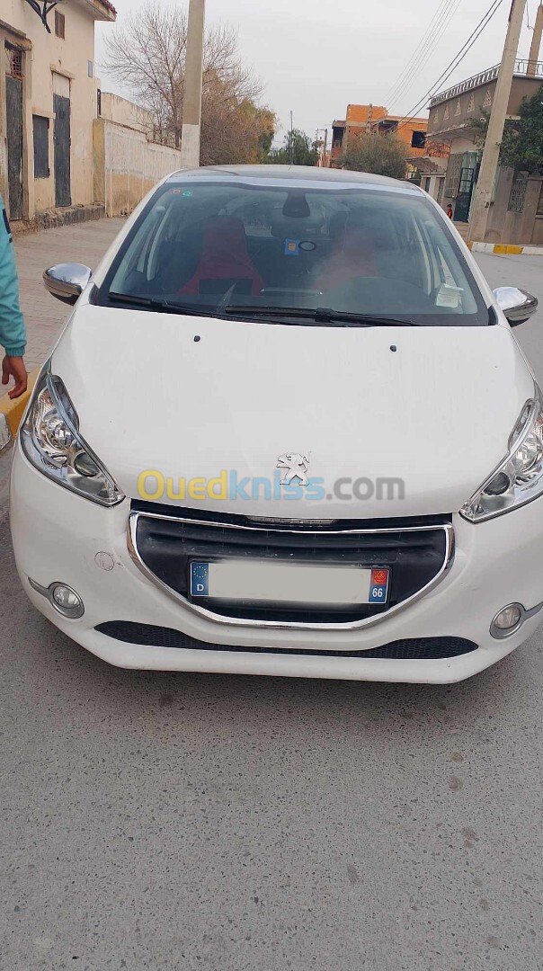 Peugeot 208 2015 208