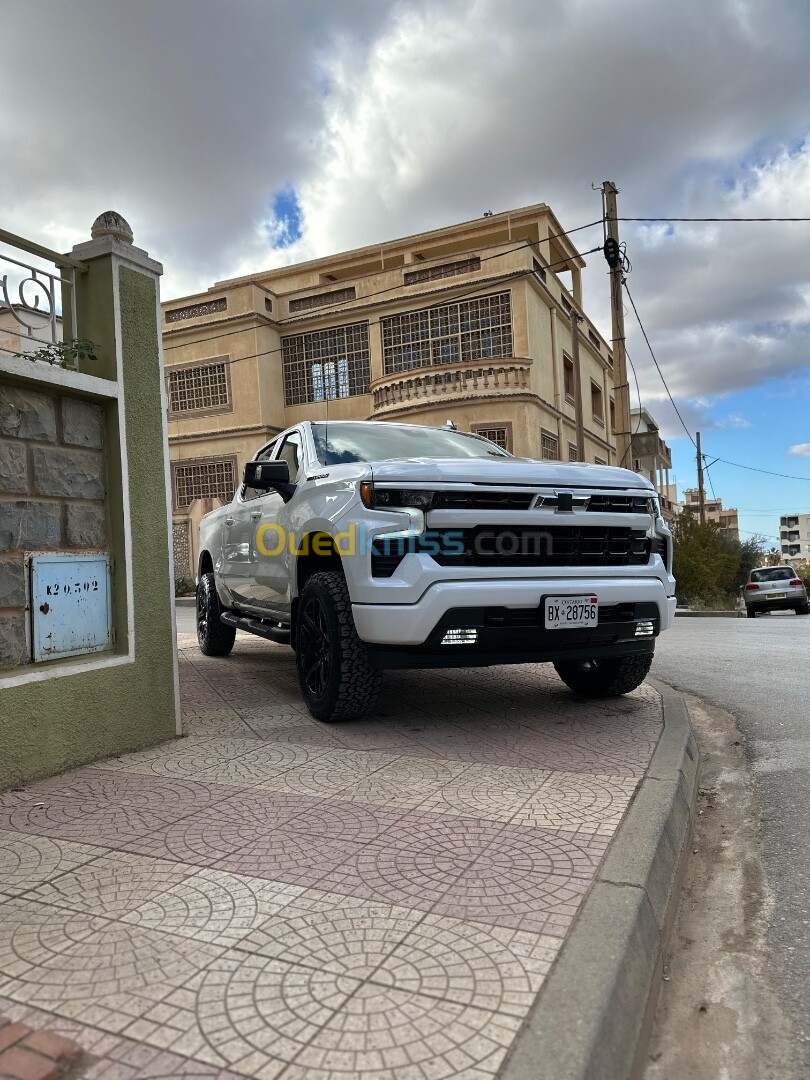 Chevrolet SILVERADO 2023 RST