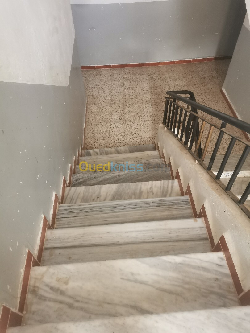 Location Appartement F3 Alger Ain benian