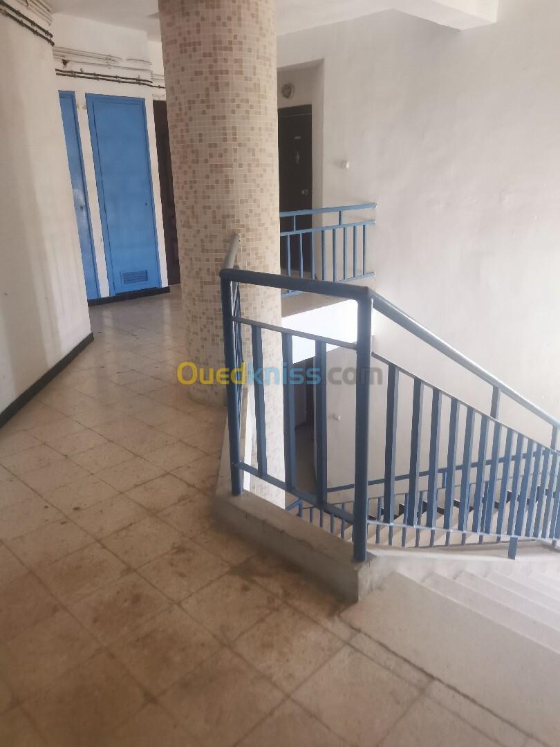 Vente Appartement F3 Alger Ain benian