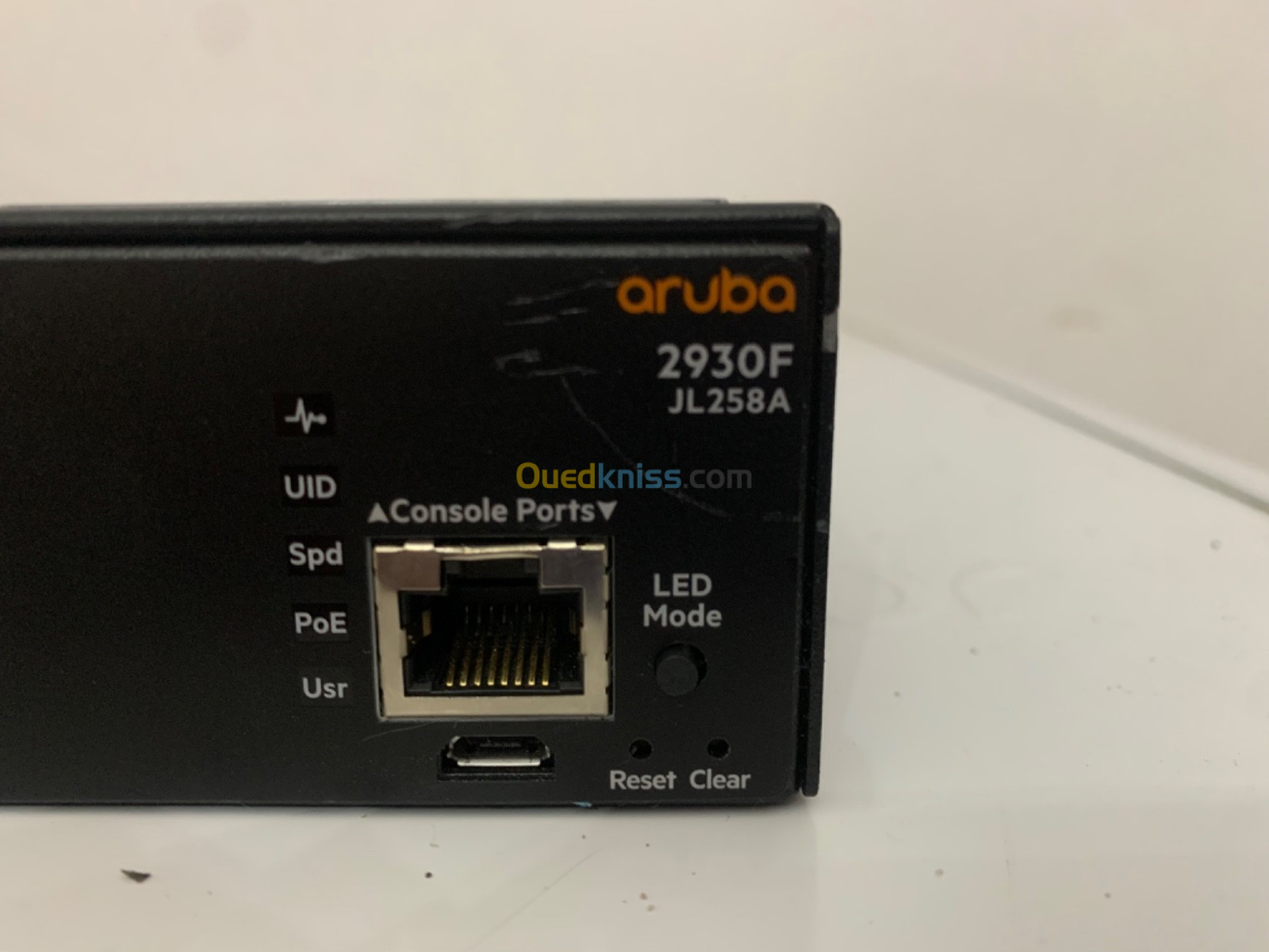 Switch /commutateur réseau ethernet Aruba 2930F