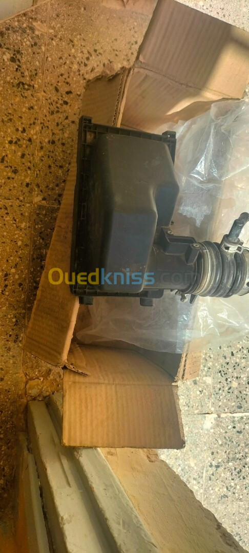 Porte filtre a air nissan sunny N17