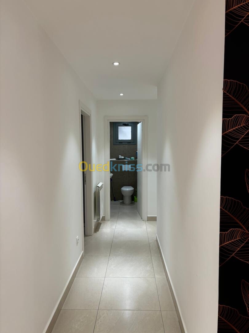 Location Appartement F4 Alger Hydra