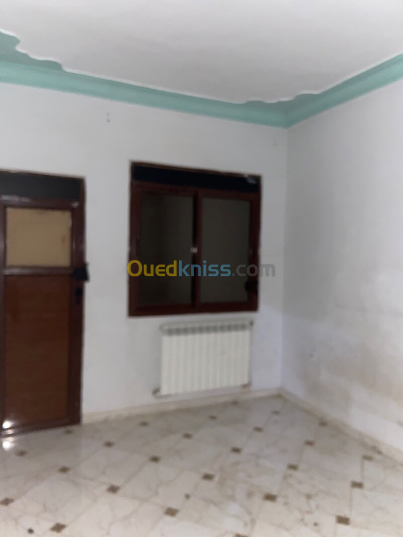 Location Niveau De Villa F3 Tlemcen Mansourah