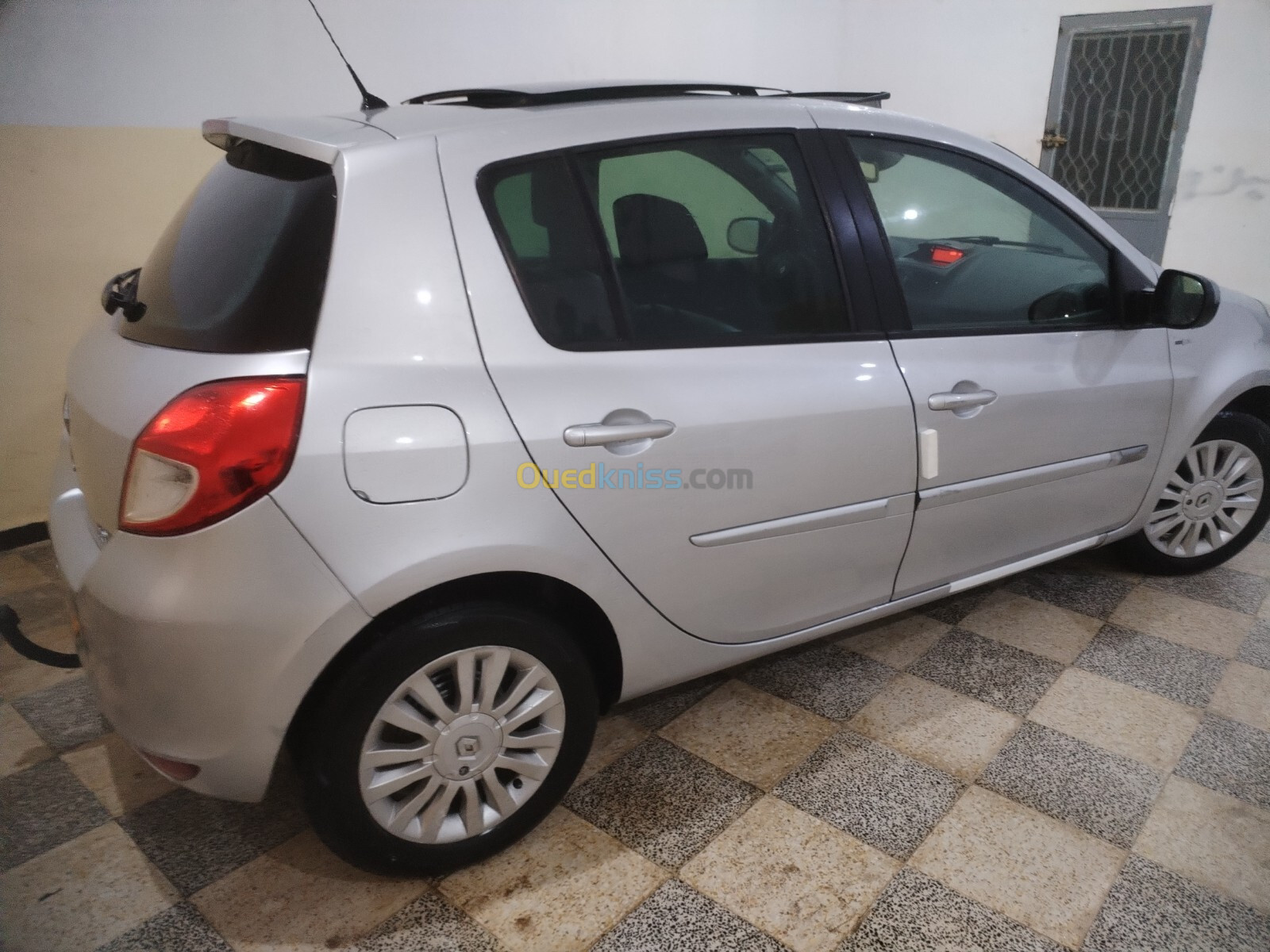 Renault Clio 3 2012 Night and Day