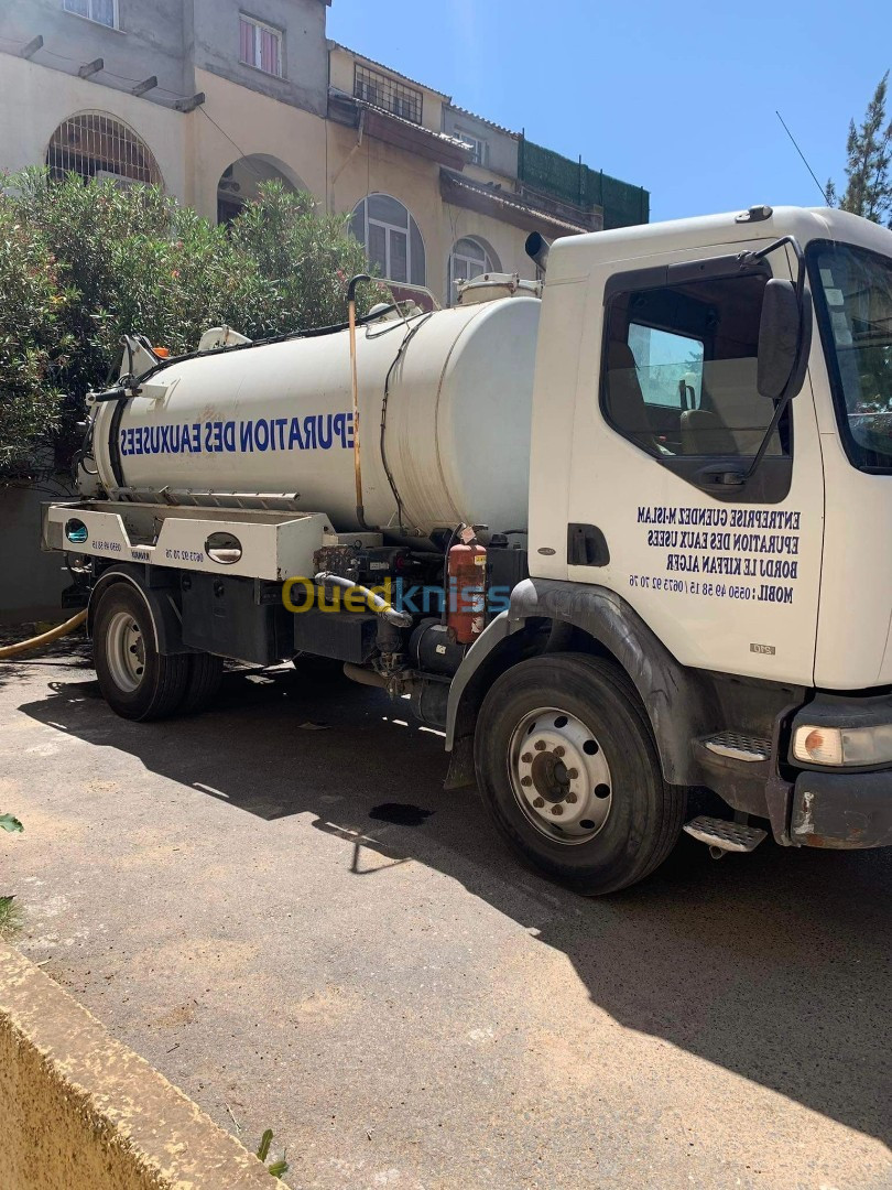 Camion Hydrocureur Vidangeur Débouchag