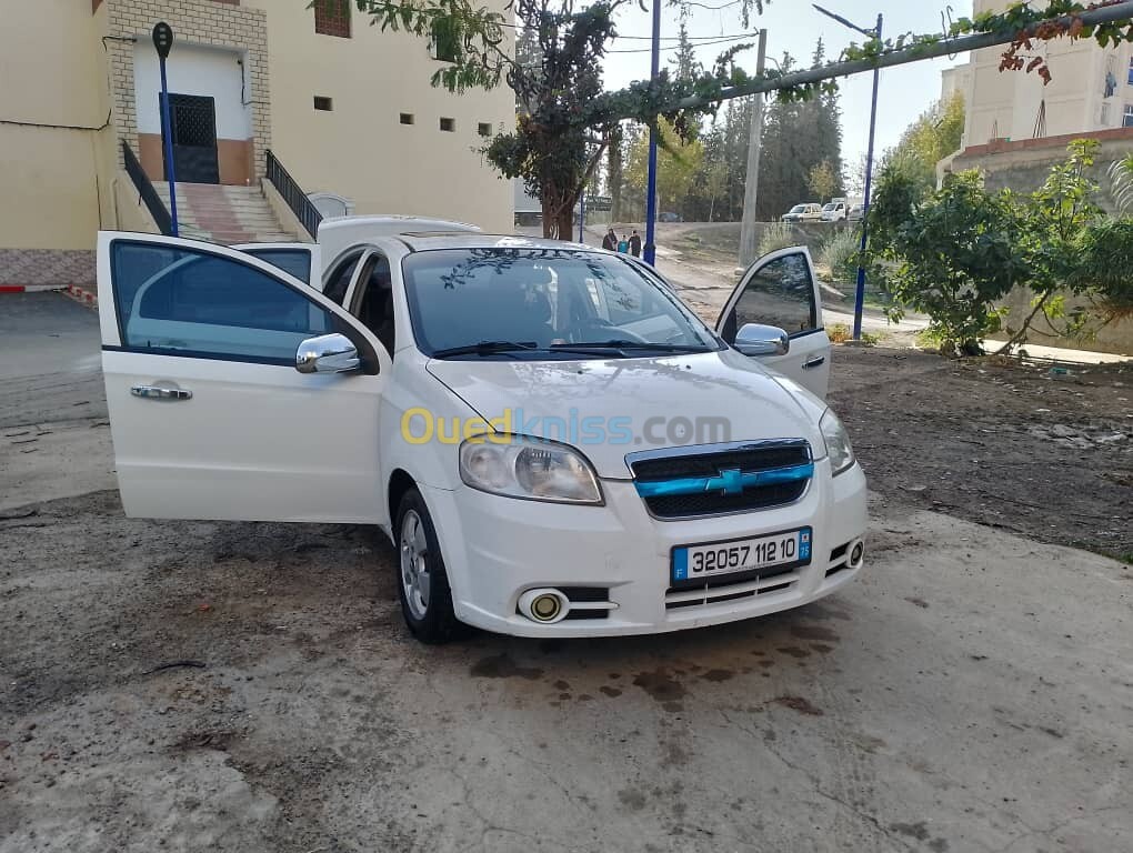 Chevrolet Aveo 4 portes 2012 LT +