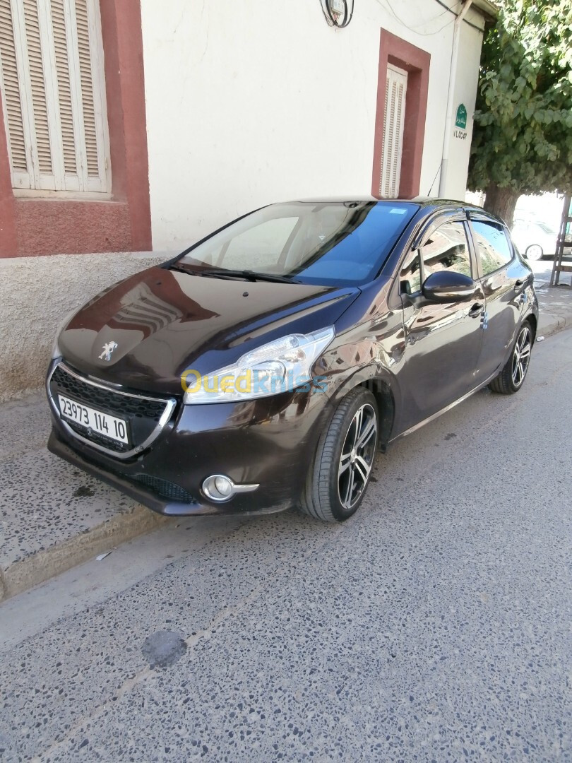 Peugeot 208 2014 Allure