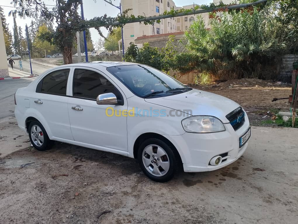 Chevrolet Aveo 4 portes 2012 LT +