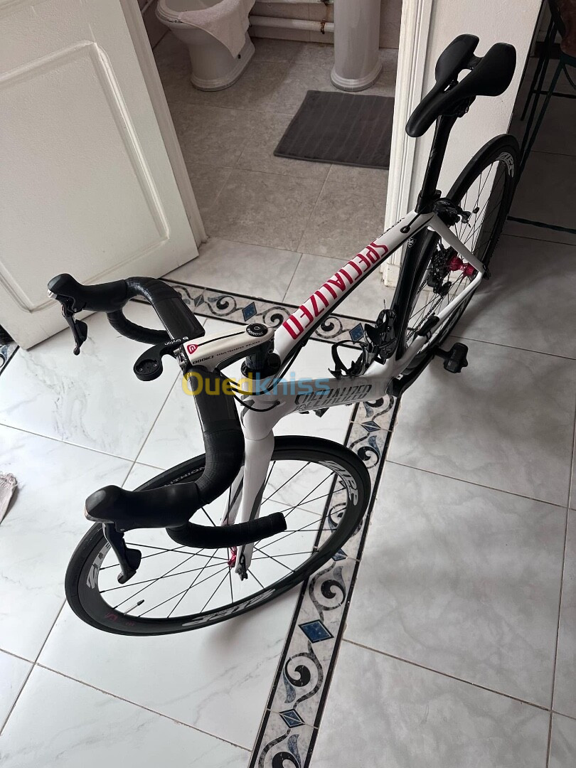 Vélo course  SPECIALIZED VENGE