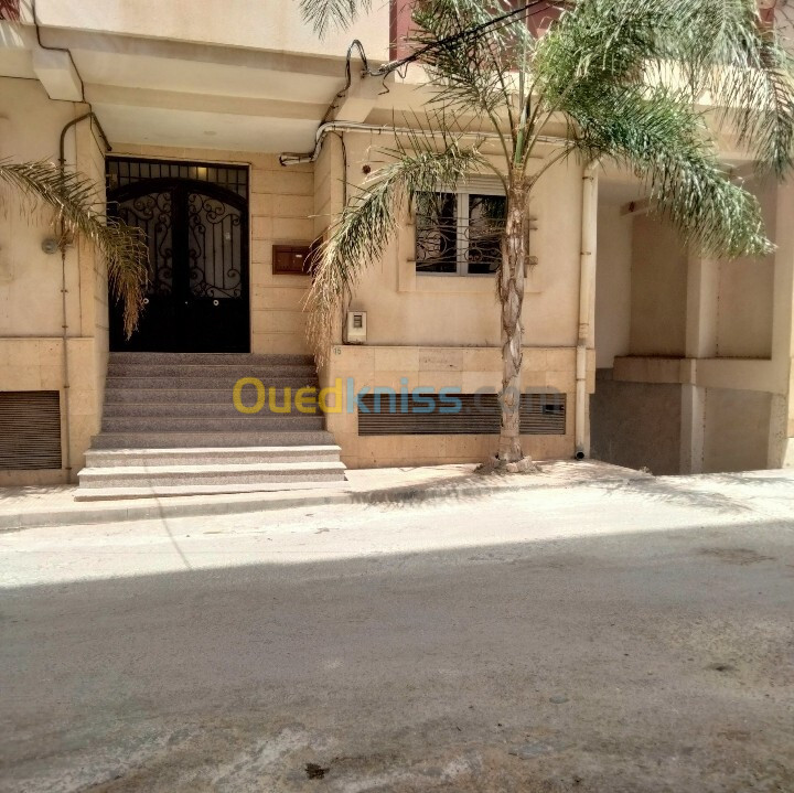 Location Appartement F4 Oran Bir el djir