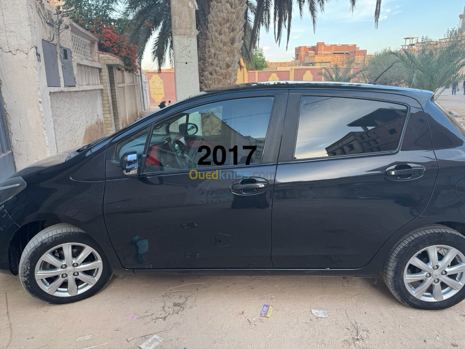 Toyota Yaris 2017 Red Edition