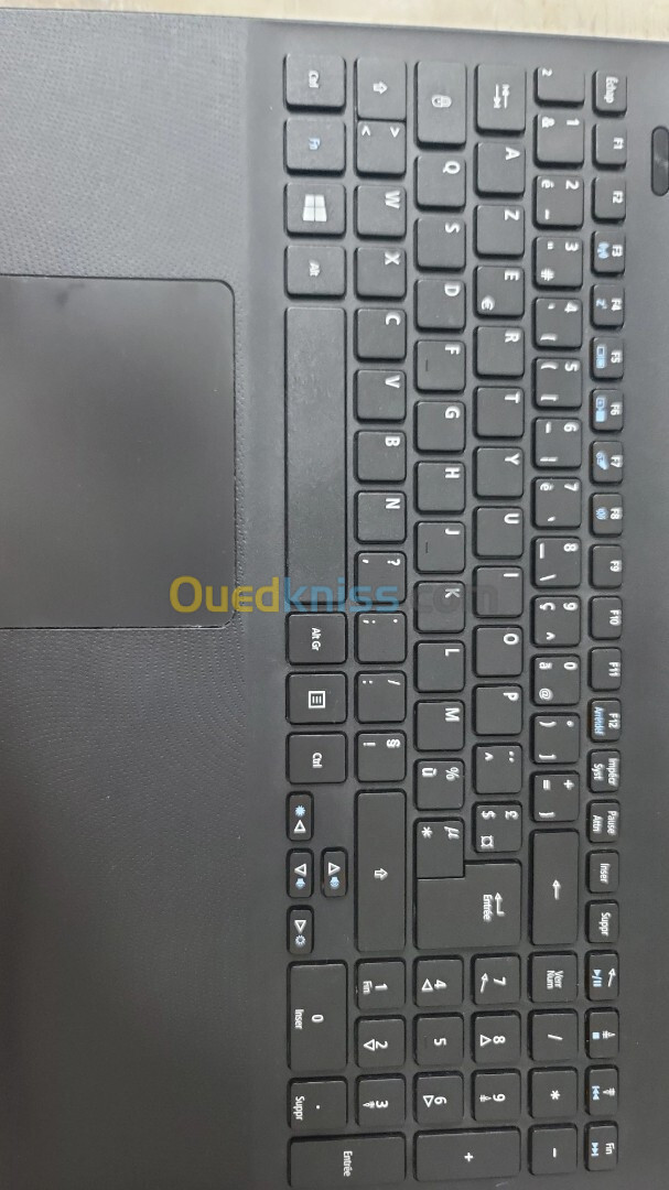 Acer Extensa 15 Celeron/4go/500go avec amballage et boite d'origine.