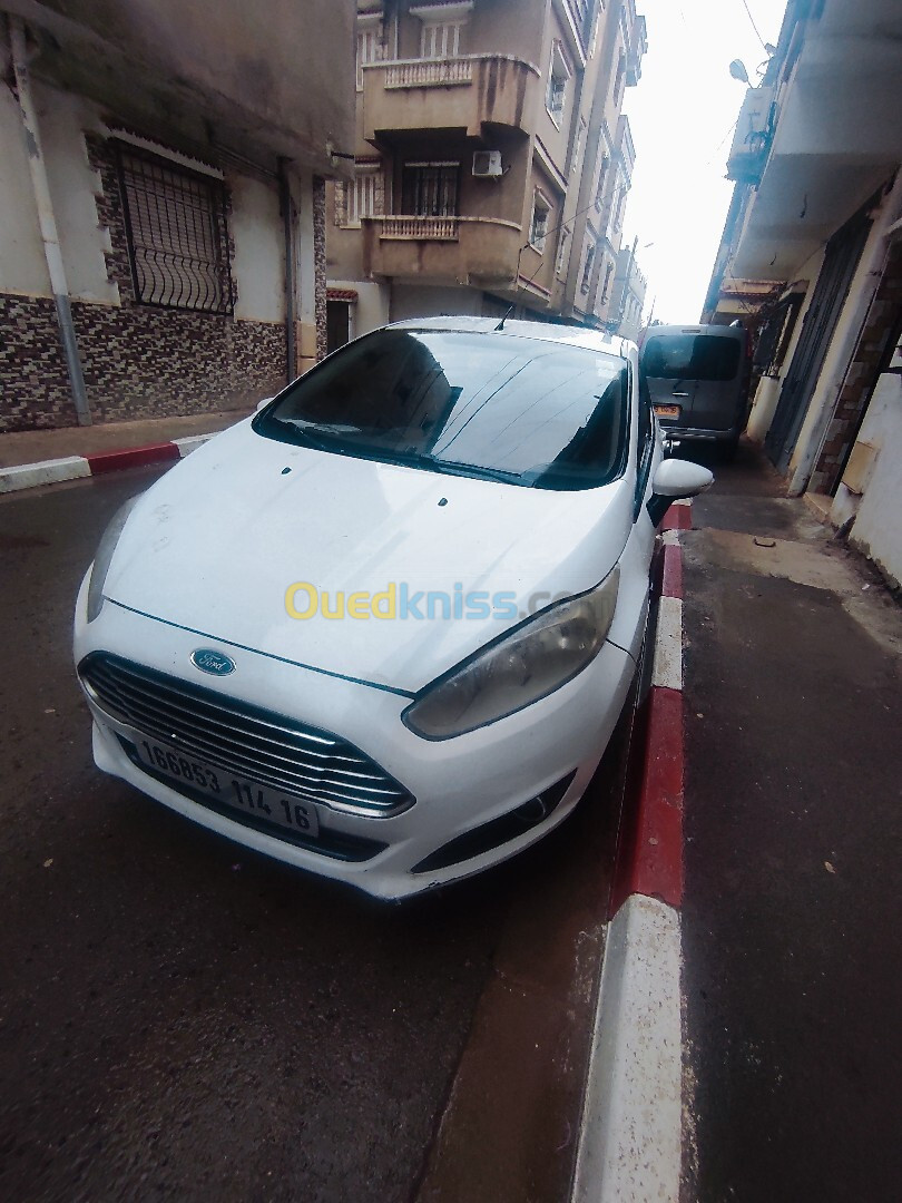 Ford Fiesta 2014 Titanium 